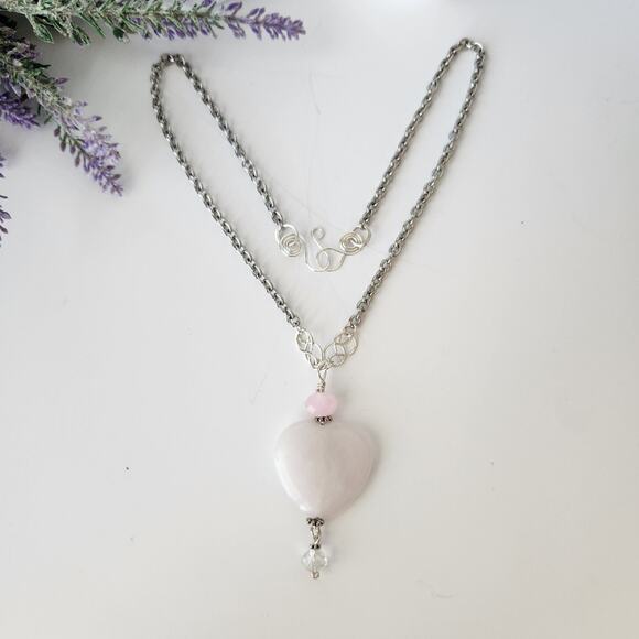 Rose Quartz Heart Shaped Stone Pendant Necklace - Picture 5 of 12
